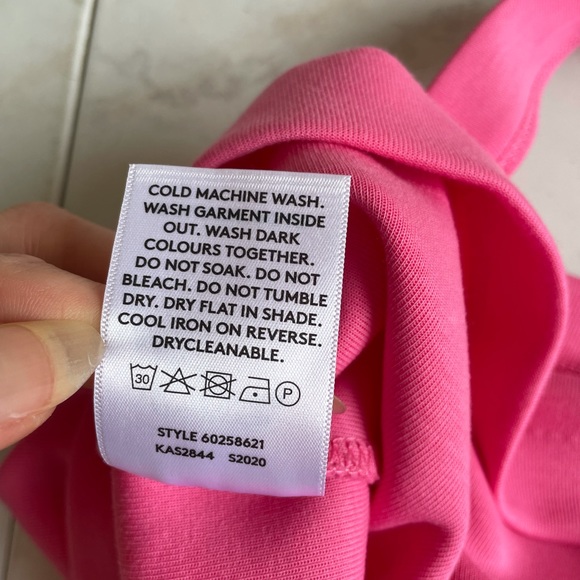 COUNTRY ROAD bubblegum pink one shoulder top, size L. - Picture 10 of 11